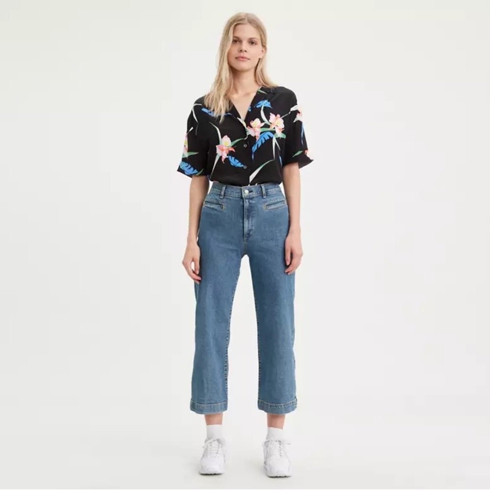 Levi’s Premium Ribcage Wide Leg Cropped Jeans Womens Size 31